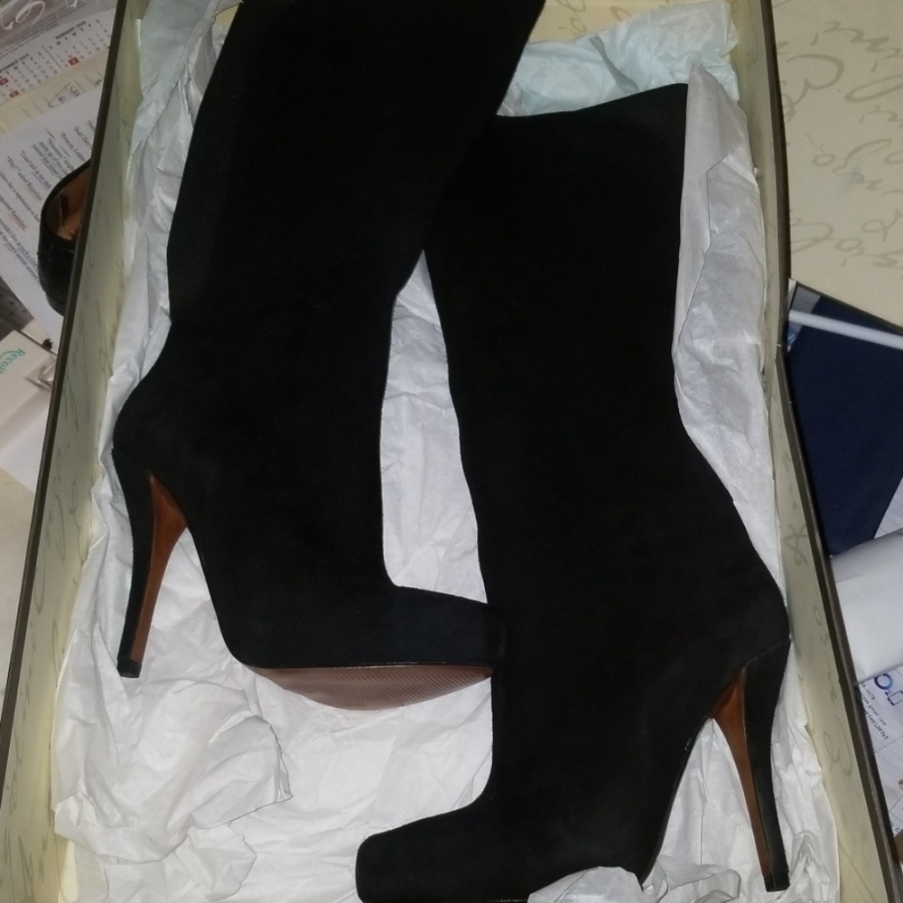 Heel boots